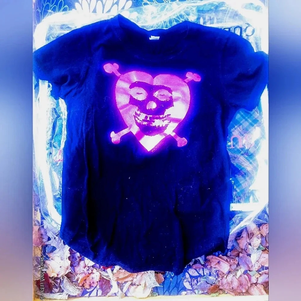 Misfits Pink Foil Heart Skull Ladies Girly Shirt M